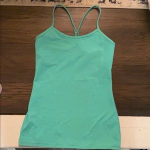 Lululemon woman’s teal tank top
